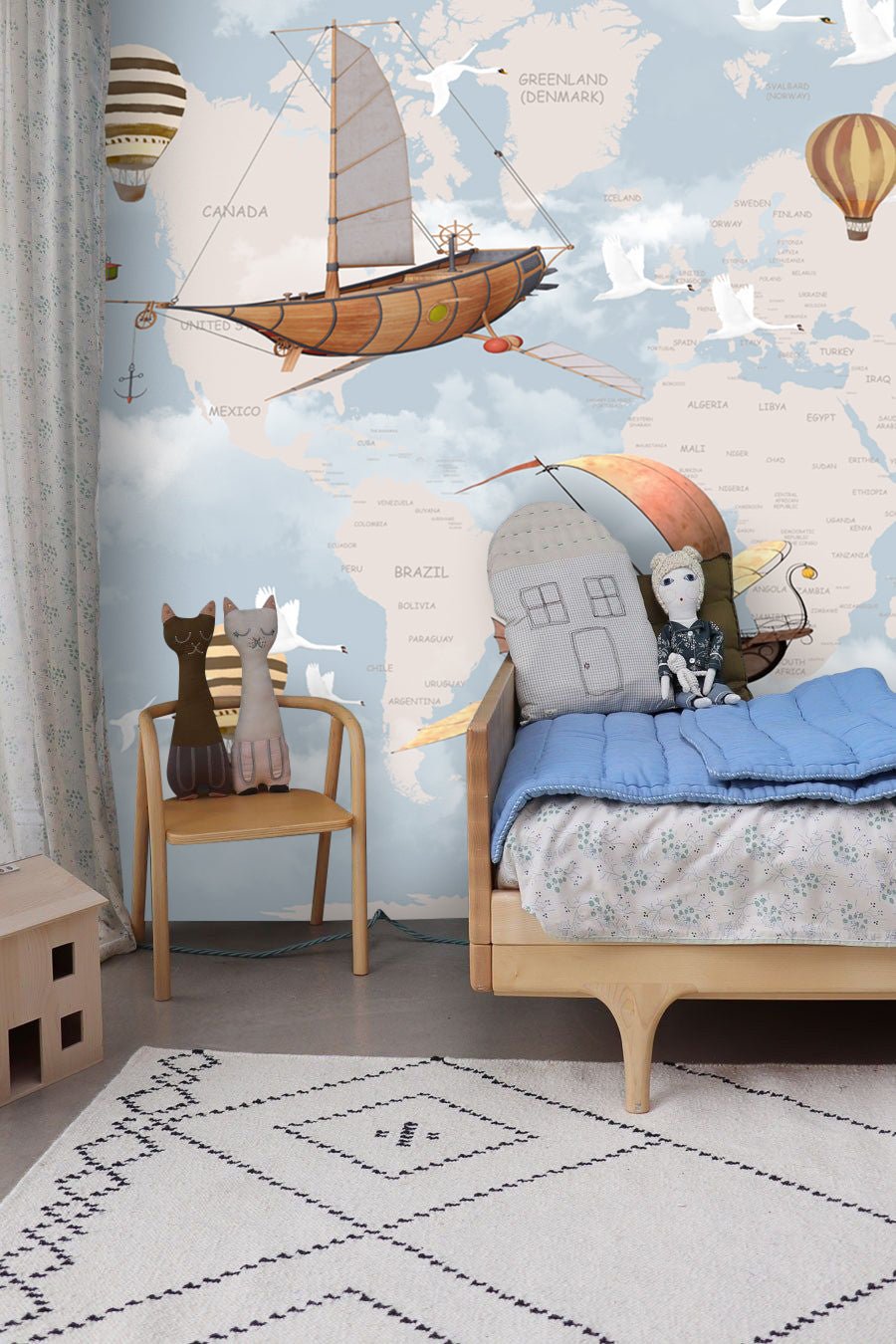 Papier peint carte du monde, avions, bateaux & montgolfières - Kam & Leon