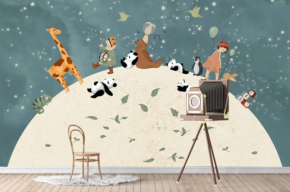 Papier peint panoramique animaux sur la lune pour enfant - Kam & Leon