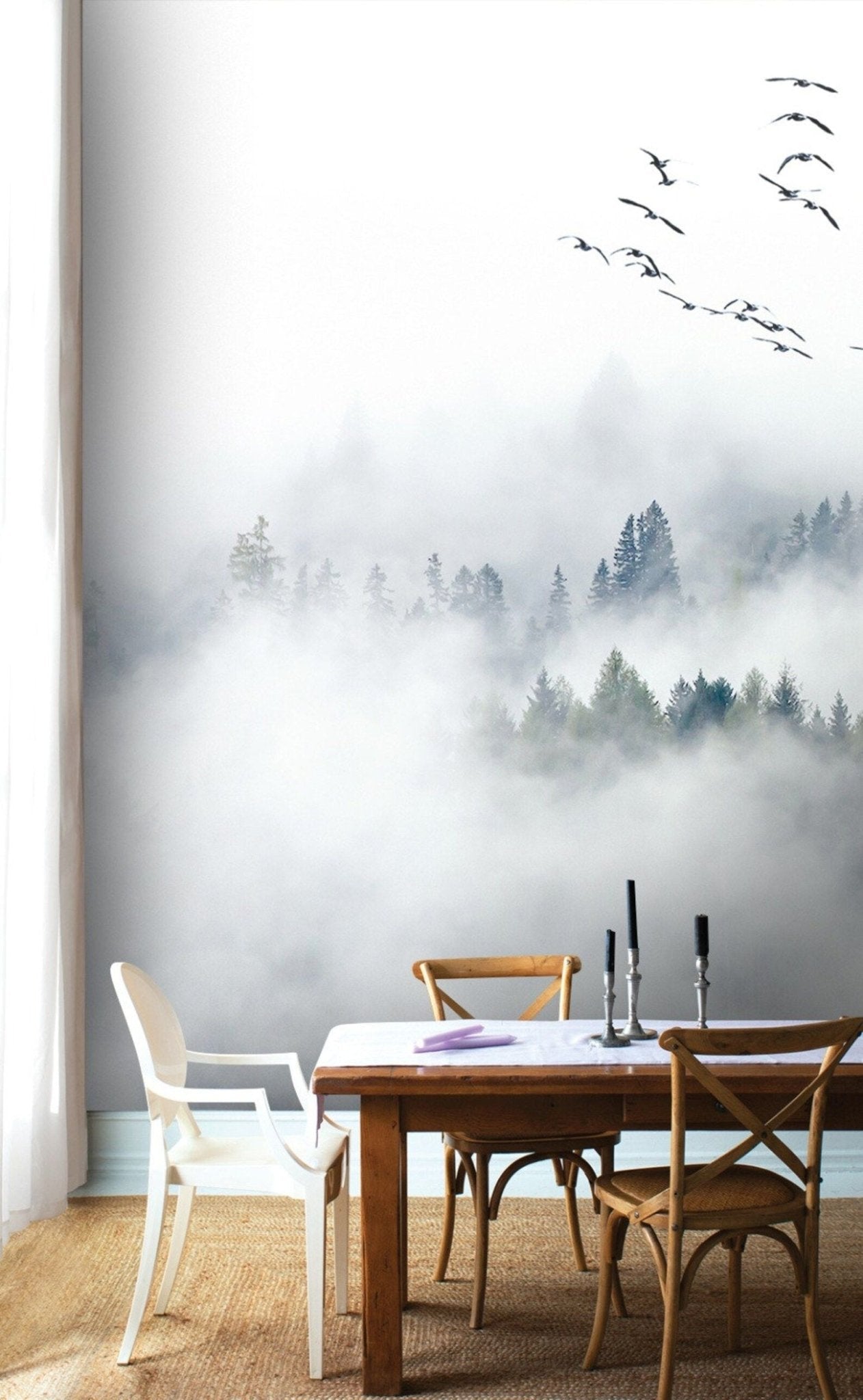 Papier peint panoramique montagne sous la brume et sa nuée d'oiseaux - Kam & Leon