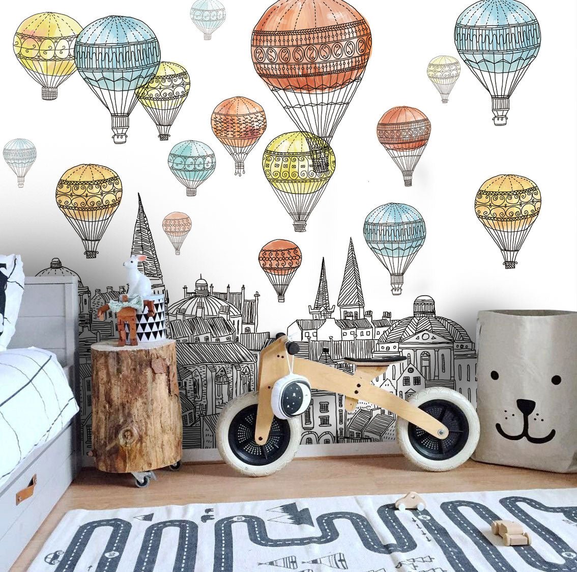 Papier peint panoramique montgolfières colorées - Kam & Leon